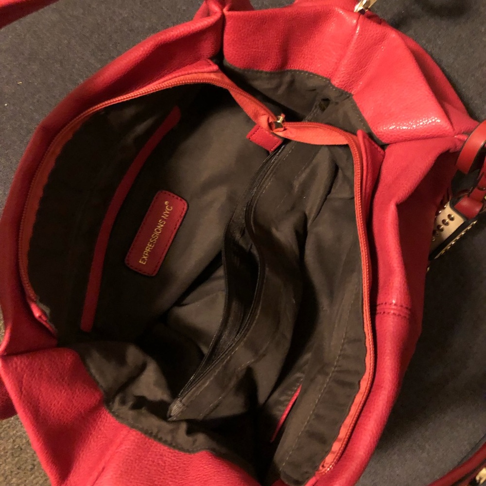 Red Bag - image 3